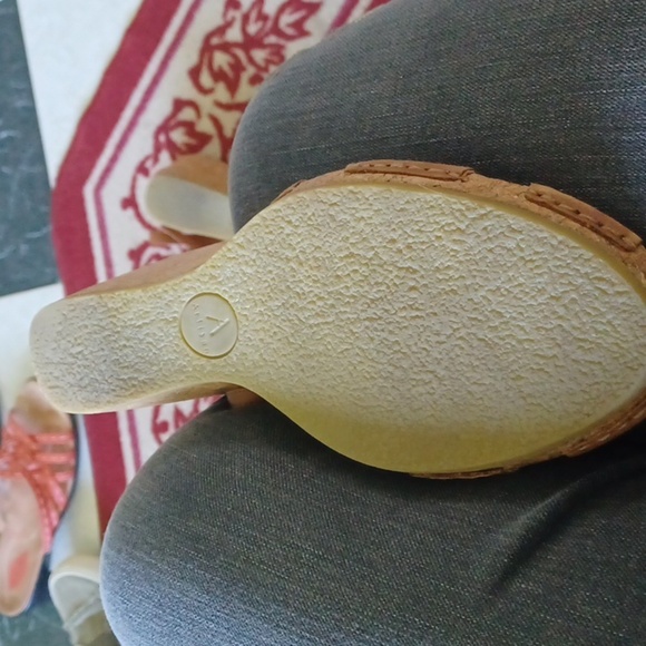 Clarks Artisan Alameda Cork Leather Wedge Sandals - Picture 4 of 7